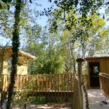 La Cabane Perchee Villelaure Экстерьер фото