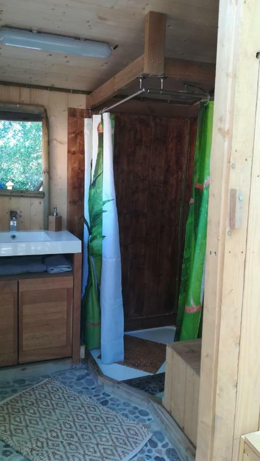 La Cabane Perchee Villelaure Экстерьер фото